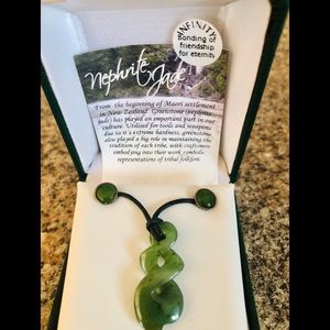 Genuine Nephrite Jade Necklace/earrings - NEW